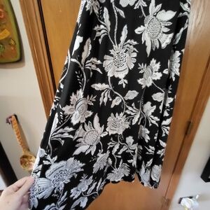 Westport 1962 Floral Black and White Skirt